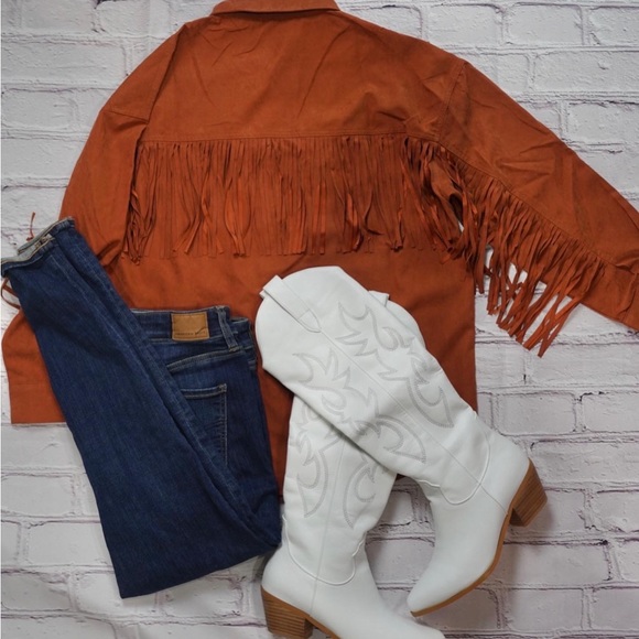 Fringe Back Detailed Button Down Shacket - Picture 3 of 3